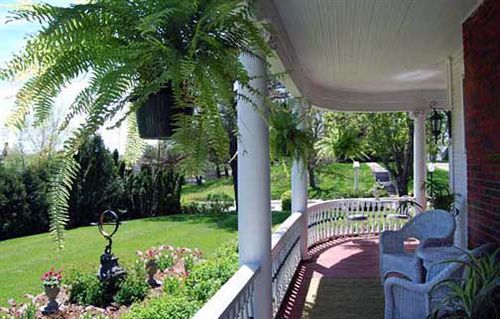 The Pillar Inn Cold Spring Exterior photo